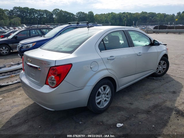 Chevrolet SONIC LT 2016 1G1JC5SH8G4158173 Image 4