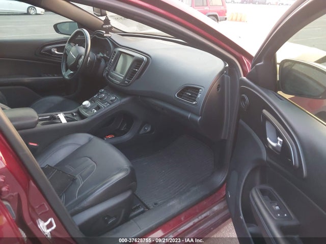1C3CCCBG8FN706875 Chrysler 200 S