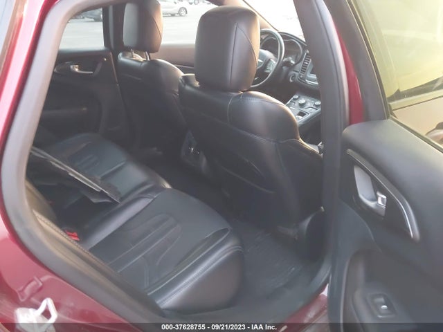 1C3CCCBG8FN706875 Chrysler 200 S