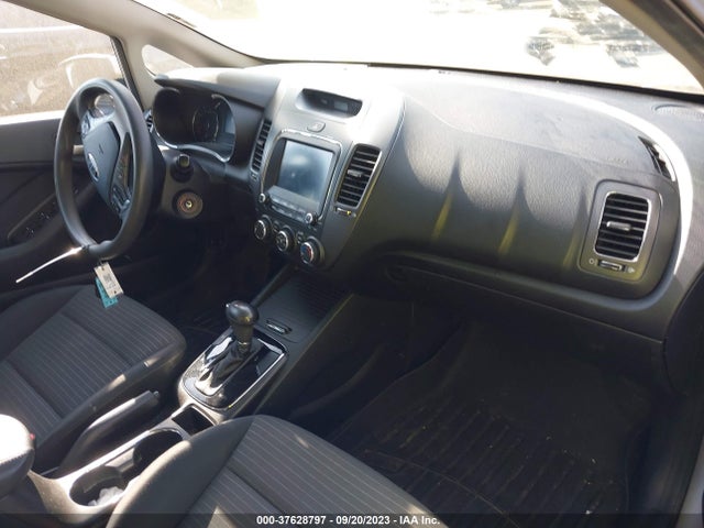2018 KIA FORTE LX VIN: 3KPFL4A77JE268752