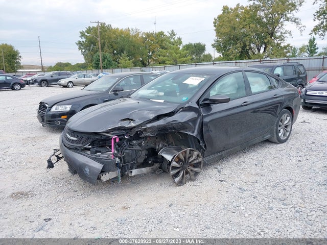 Chrysler 200 S 2016 1C3CCCBG6GN121262 Image 2