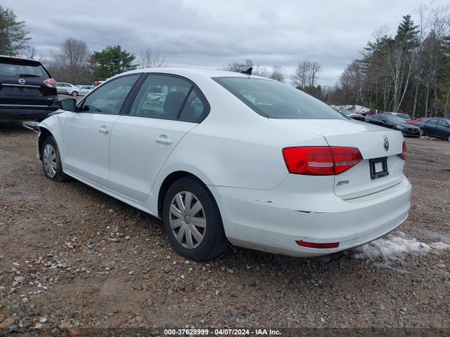 3VW2K7AJXFM406230 Volkswagen Jetta 2.0l S