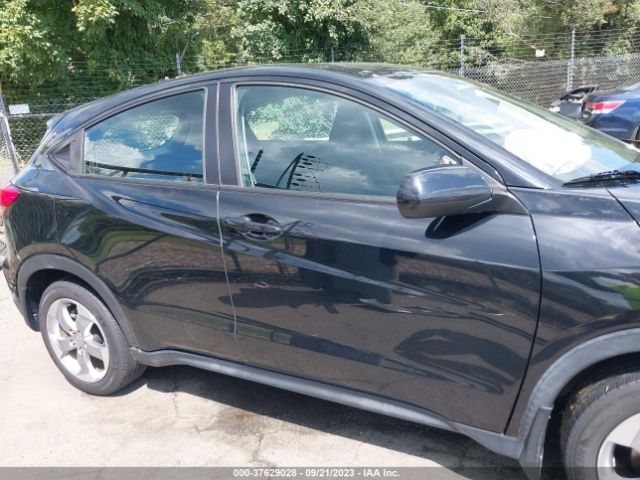 3CZRU5H38GM752098 Honda HR-V LX