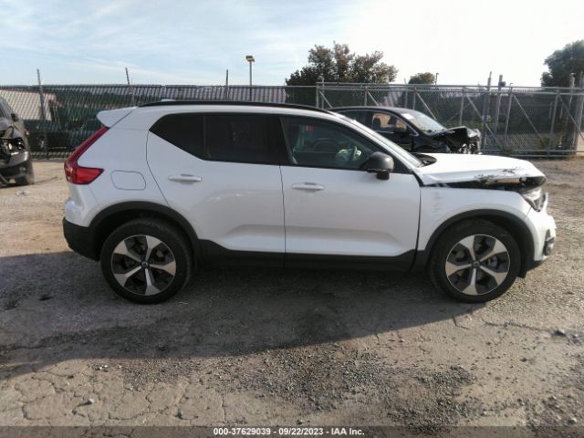 YV4L12UW4P2943699 Volvo Xc40 B5 Plus Dark Theme