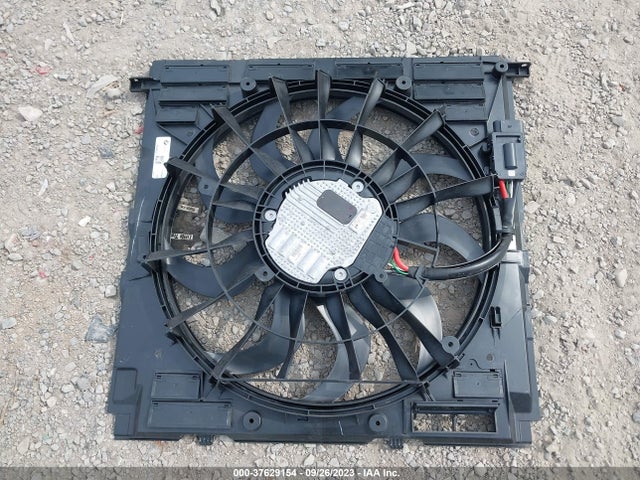 2021 BMW X5, VIN: 5YMJU0C03M9F70915