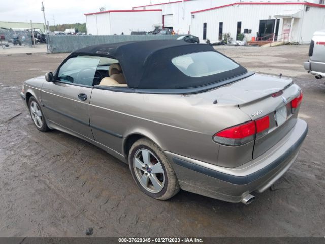 2002 SAAB 9-3 YS3DF78KX27014537 Photo 2