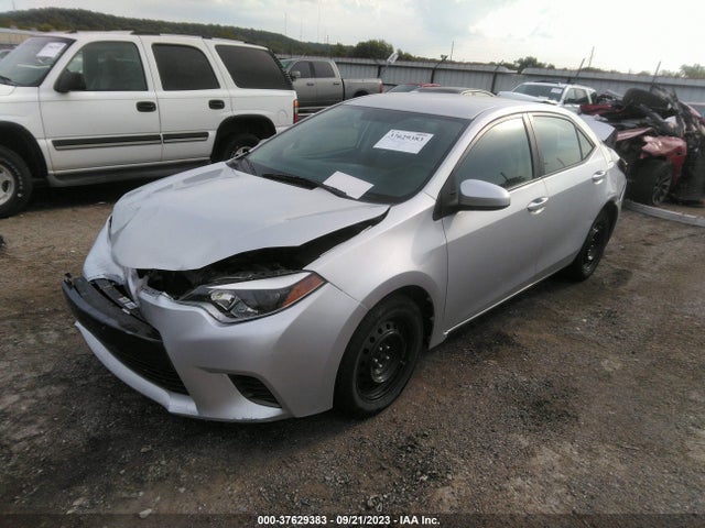 Toyota COROLLA LE 2015 5YFBURHE2FP285462 Image 2