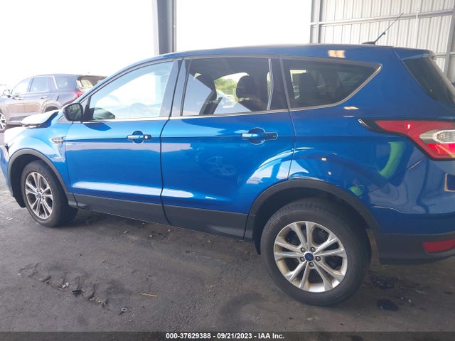 2017 FORD ESCAPE SE VIN: 1FMCU9GD8HUE96034