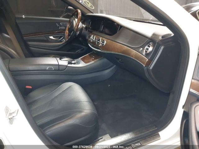 WDDUG8CBXGA203657 Mercedes-Benz S-class S 550