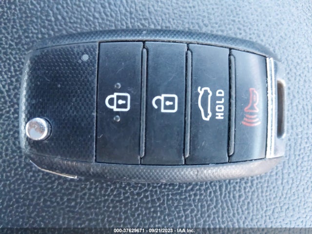 KIA Optima Lx 2018 5XXGT4L35JG223587 Image 11