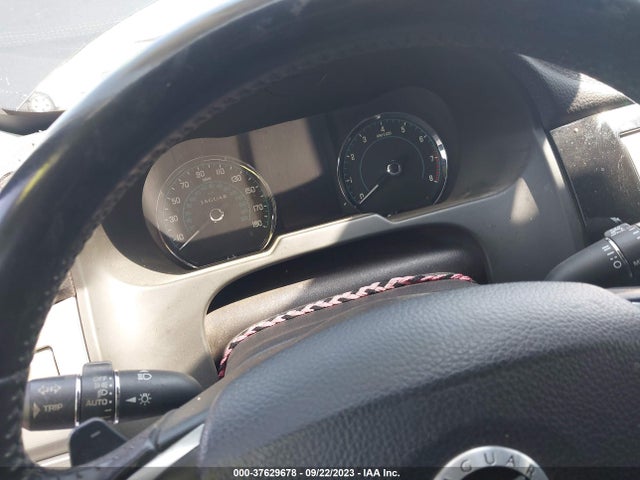 2013 JAGUAR XF SAJWA0E73D8S91681 Photo 6