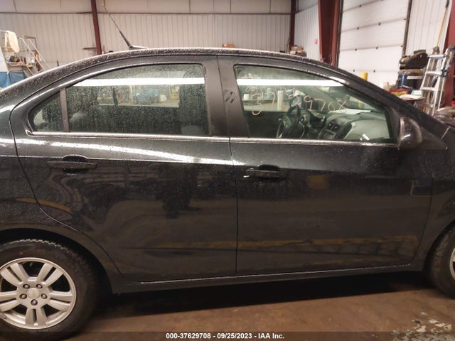 Chevrolet SONIC LT 2014 1G1JC5SG2E4147268 Image 13