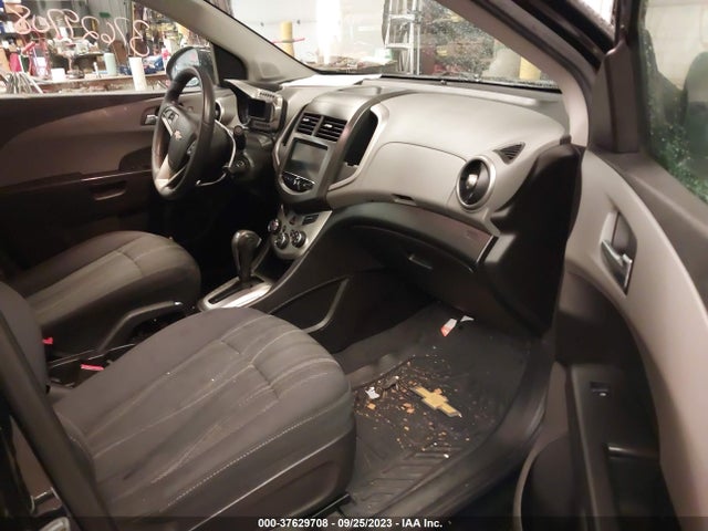 Chevrolet SONIC LT 2014 1G1JC5SG2E4147268 Image 5