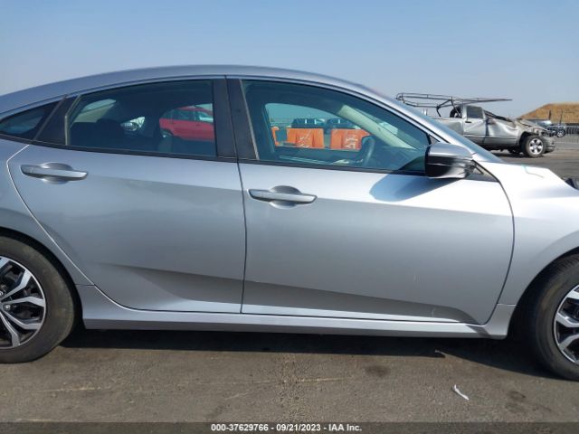 2HGFC2F51JH607944 Honda Civic Sedan Lx
