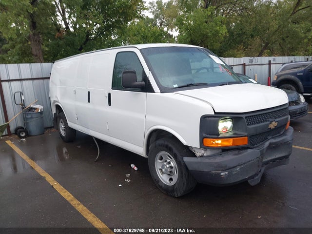 2015 1GCWGGCF9F1164915 main image
