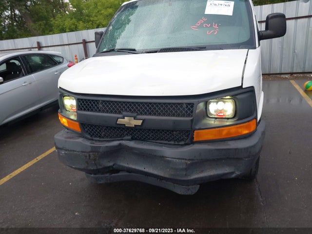 Chevrolet EXPRESS CARGO VAN 2015 1GCWGGCF9F1164915 Image 12