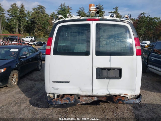 2009 CHEVROLET EXPRESS CARGO VAN VIN: 1GCGG25C791111161