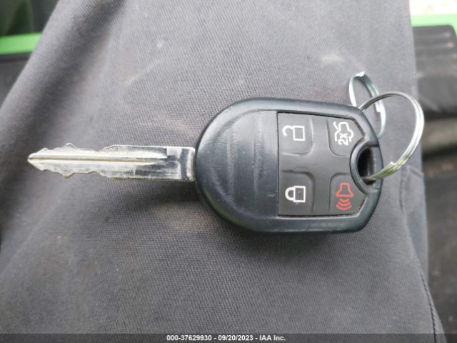 1ZVBP8AM2E5235530 Ford Mustang V6