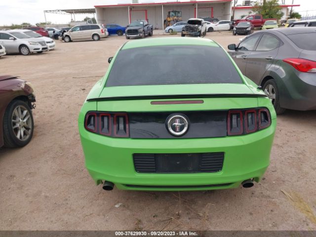 1ZVBP8AM2E5235530 Ford Mustang V6