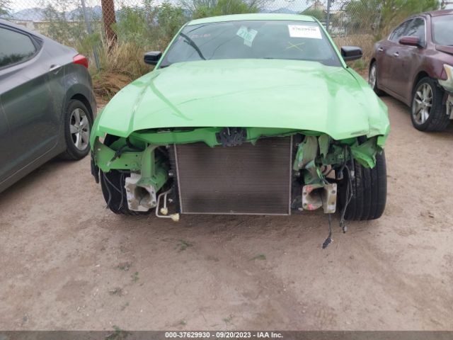 1ZVBP8AM2E5235530 Ford Mustang V6