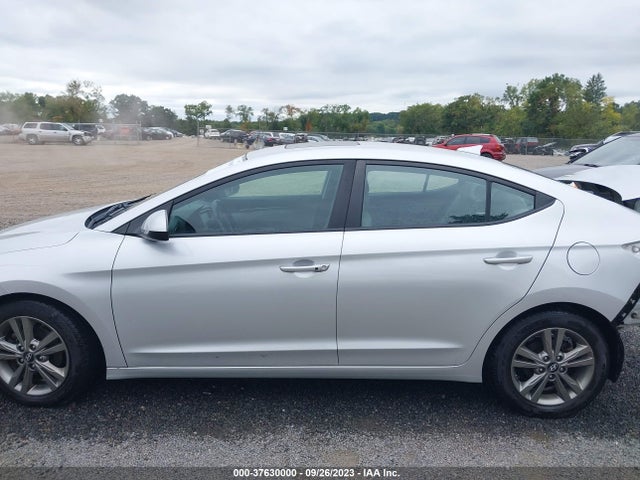 Hyundai Elantra Value Edition 2018 5NPD84LF7JH263947 Image 15