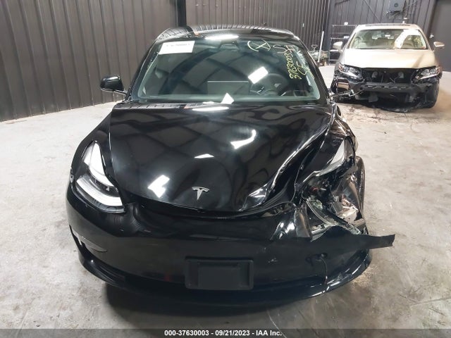 2022 Tesla 3, VIN: 5YJ3E1EB5NF241205