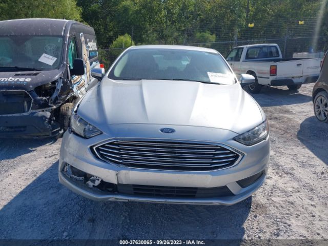 3FA6P0H75HR393275 Ford FUSION SE