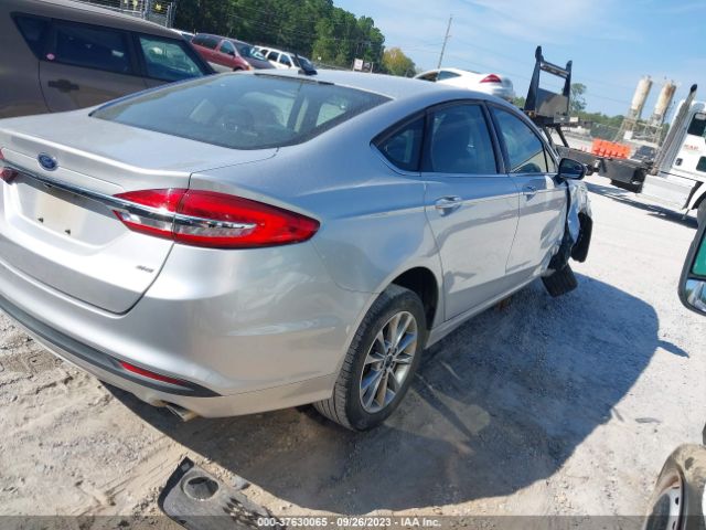 3FA6P0H75HR393275 Ford FUSION SE