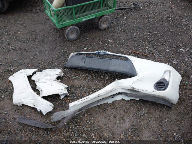 Toyota Prius C One/two/three/four 2015 JTDKDTB38F1585824 Image 11