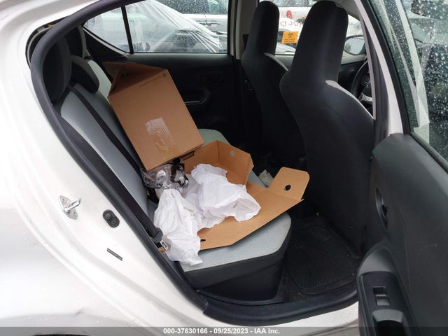 Toyota Prius C One/two/three/four 2015 JTDKDTB38F1585824 Image 8