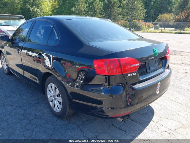 3VW1K7AJ3EM412977 Volkswagen Jetta Sedan S