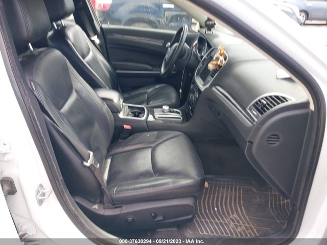 2016 CHRYSLER 300 LIMITED VIN: 2C3CCAAG9GH229633
