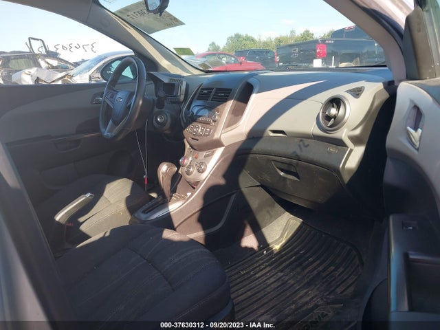 Chevrolet SONIC LT 2014 1G1JC5SG8E4145394 Image 5