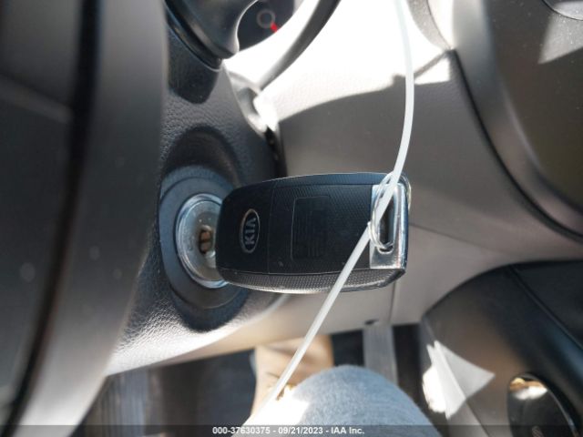 KNDJP3A5XG7268583 KIA SOUL +