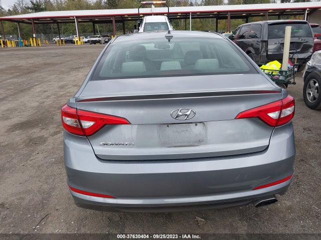 Hyundai Sonata 2.4l Se 2015 5NPE24AF3FH012360 Image 16