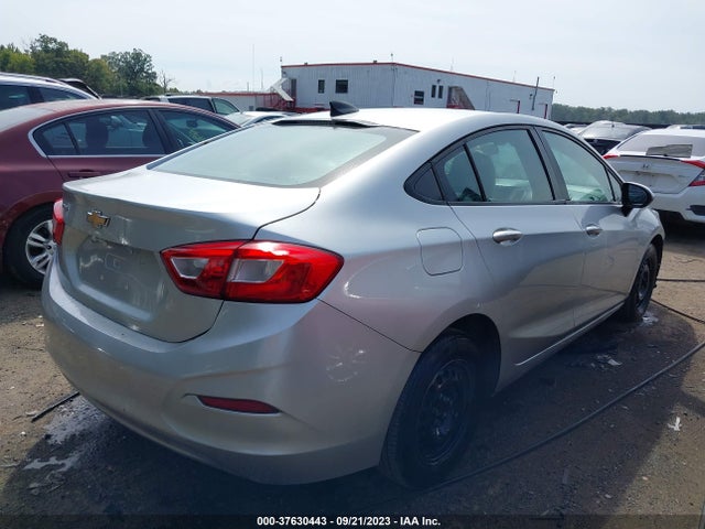 Chevrolet CRUZE LS 2017 1G1BC5SM9H7213473 Image 4