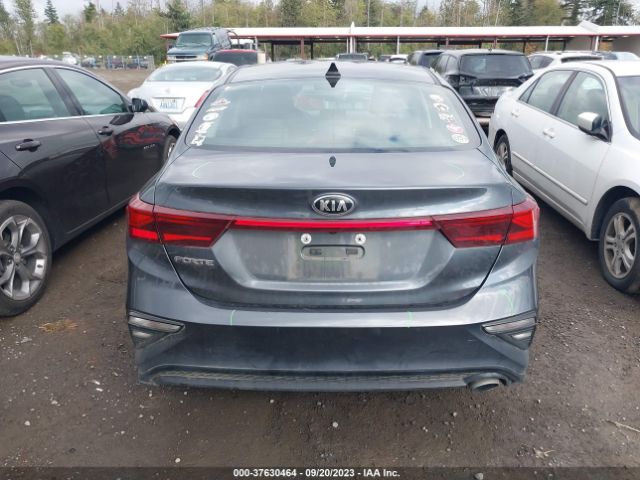 3KPF24AD2KE138811 KIA Forte Lxs