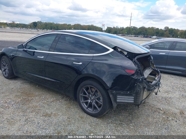 2019 TESLA MODEL 3 5YJ3E1EB2KF199135 Photo 2
