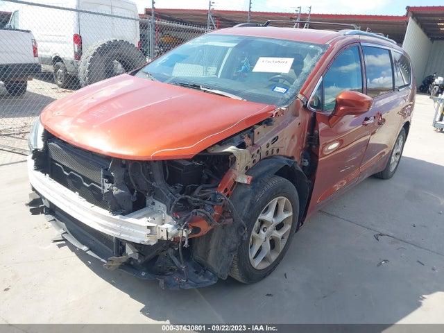 2C4RC1EG1JR275376 Chrysler Pacifica Touring L Plus