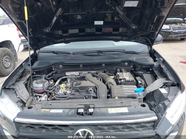 3VVLX7B28NM070268 Volkswagen TAOS SE