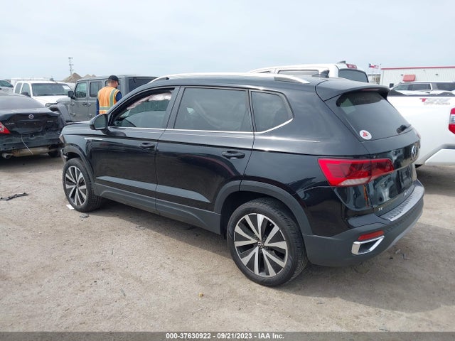 3VVLX7B28NM070268 Volkswagen TAOS SE