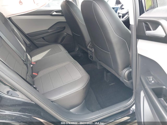 3VVLX7B28NM070268 Volkswagen TAOS SE
