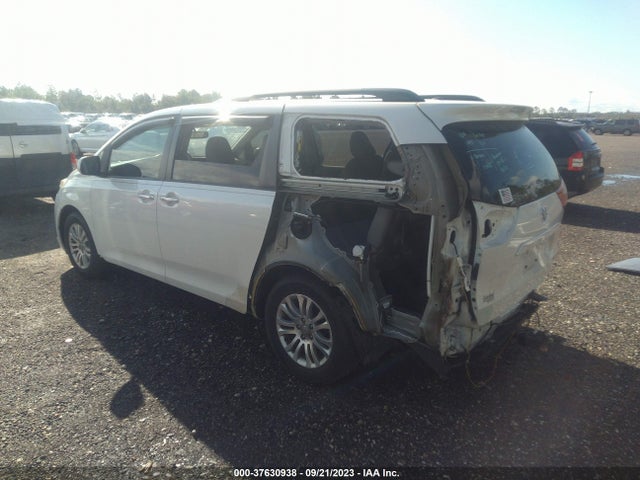 Toyota Sienna Xle Auto Access 2017 5TDYZ3DC9HS770432 Image 3