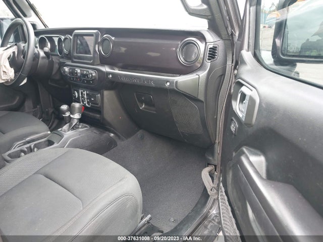 1C4HJXDG7MW576798 Jeep Wrangler Unlimited Sport Altitude
