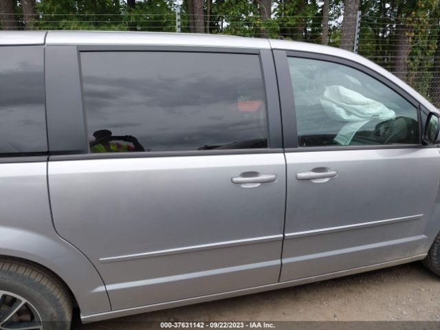 2C4RDGEG5HR749243 Dodge Grand Caravan Gt