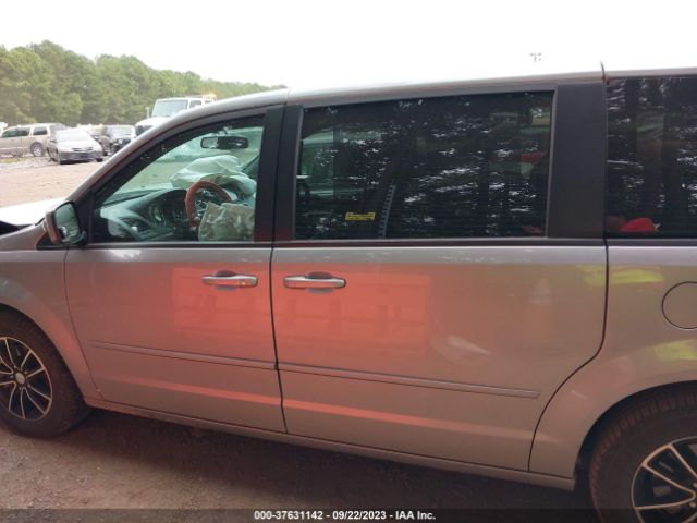 2C4RDGEG5HR749243 Dodge Grand Caravan Gt