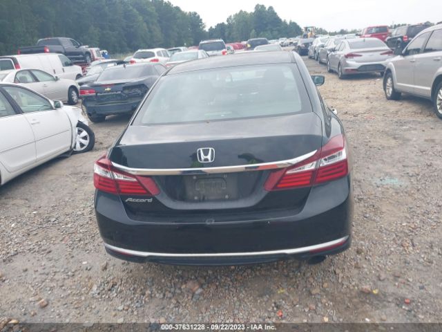 1HGCR2F33HA166682 Honda Accord Sedan Lx