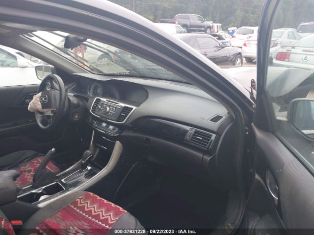 1HGCR2F33HA166682 Honda Accord Sedan Lx