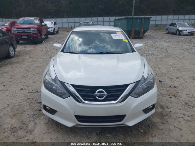 1N4AL3AP0HC214995 Nissan Altima 2.5 Sr