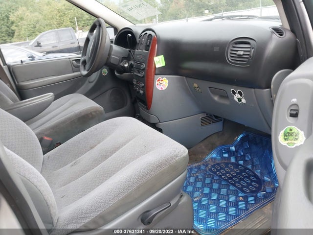 2005 CHRYSLER TOWN & COUNTRY LX VIN: 2C4GP44R55R589991